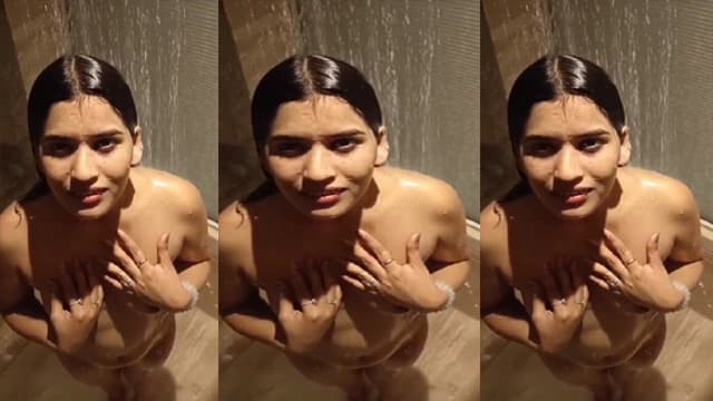 Desi Girlfriend Sucking Dick Bathing Videos Free
